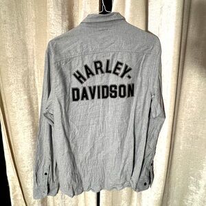 Men’s size Large Harley Davidson Button up Glannel